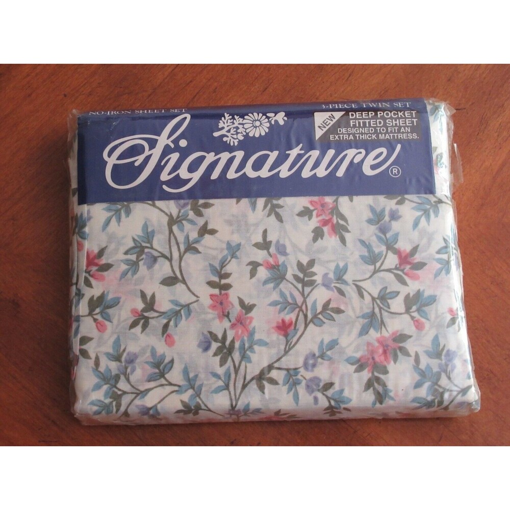 Signature 3-Piece Twin Sheet Set Floral Polyester/Cotton No Iron Deep Pocket New
